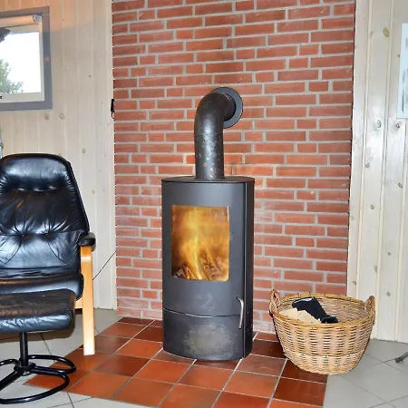 Erlinda - 3-1km From The Sea In Western Jutland By Interhome Holiday home Bolilmark