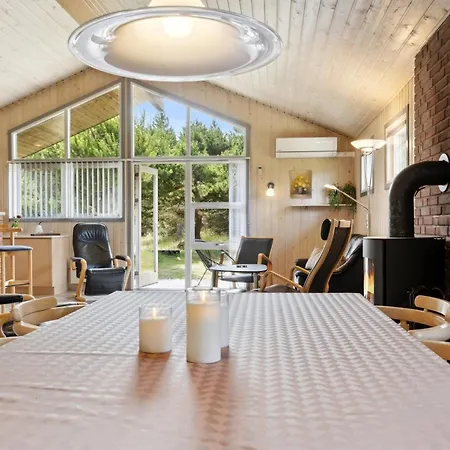 Erlinda - 3-1km From The Sea By Interhome Nyaraló